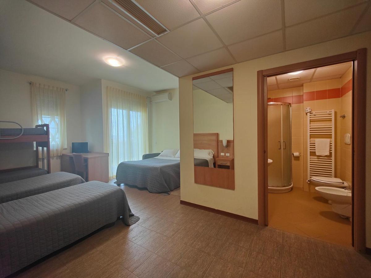 Hotel Foresteria Volterra Esterno foto