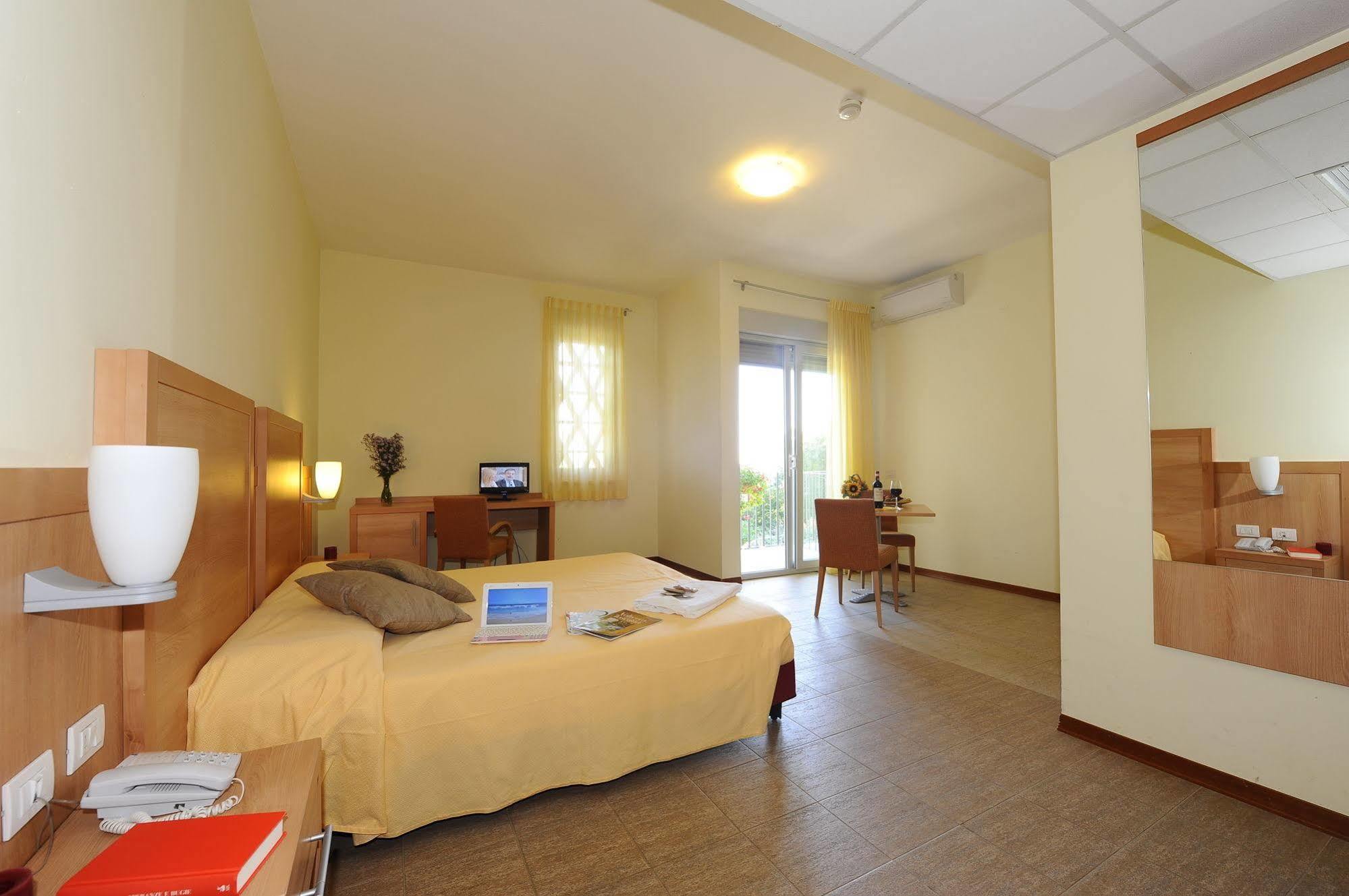Hotel Foresteria Volterra Esterno foto